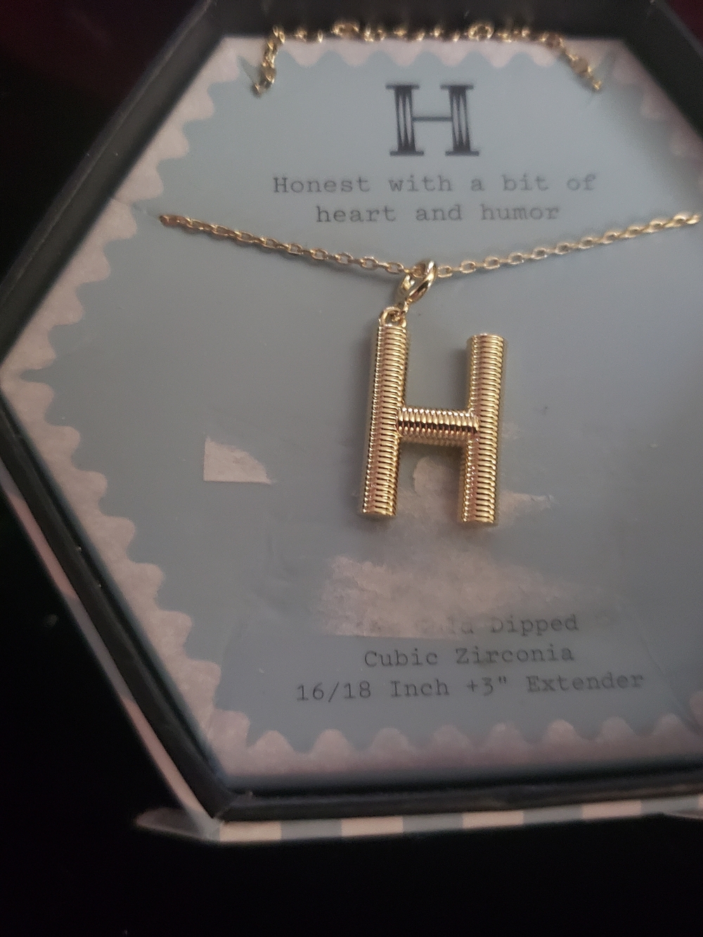 NEST Fragrances Gold Ribbed H Pendant Necklace